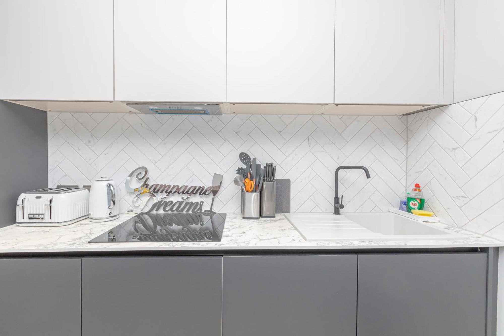 Flash Sales Offer - Any Week Day No Minimum Night Restrictions Brighton City Centre Seafront 1 Bedroom Flat Bn133Duk02 ภายนอก รูปภาพ